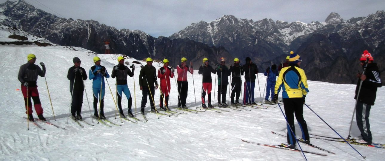 Winter Skiing Lesson at auli
